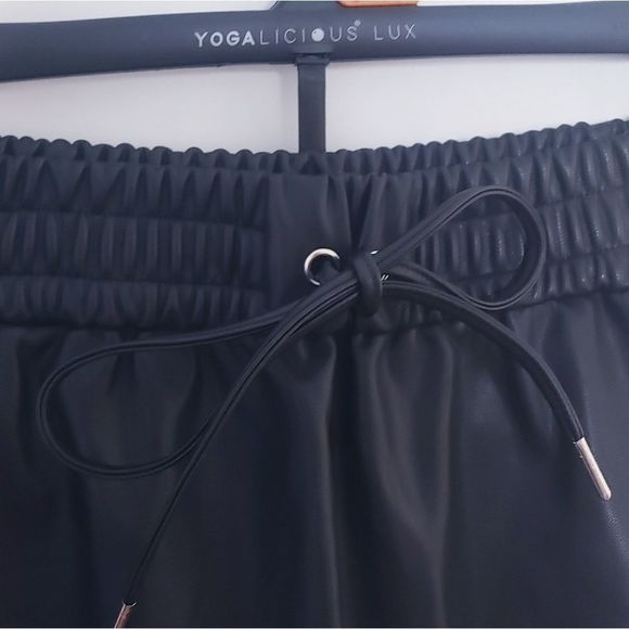 Dynamite Faux Leather mini skirt - Picture 9 of 15